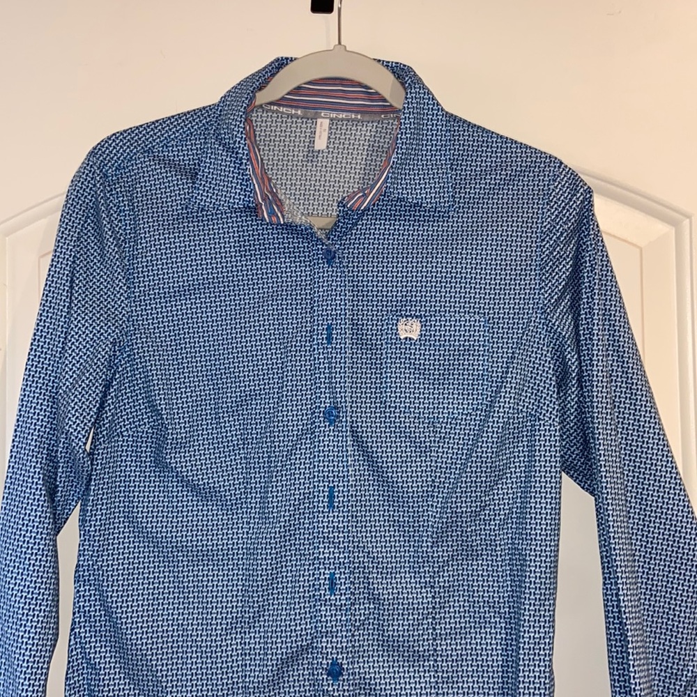 Women’s Cinch Shirt